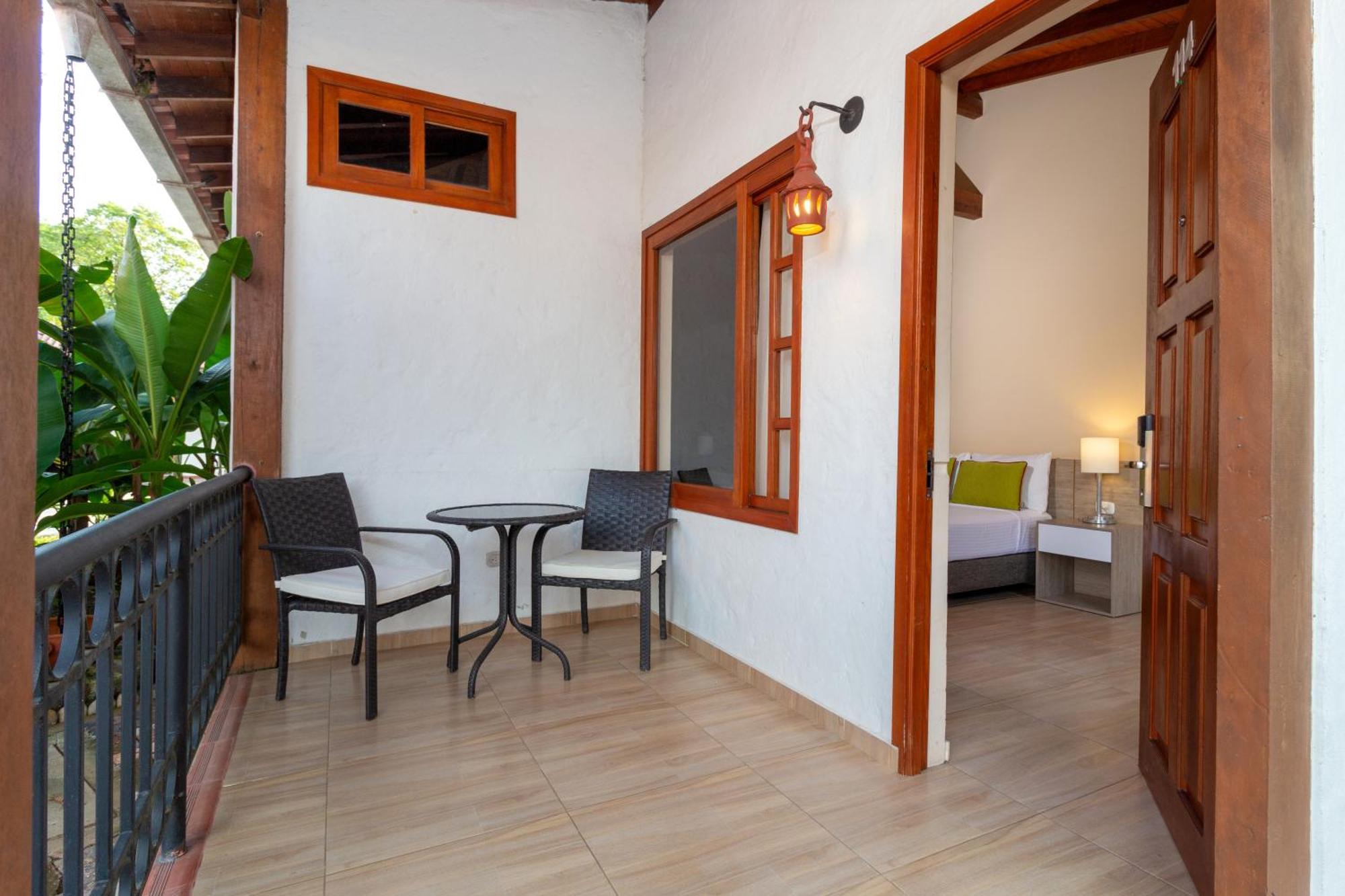 Hotel Campestre La Potra Apiay Exterior photo